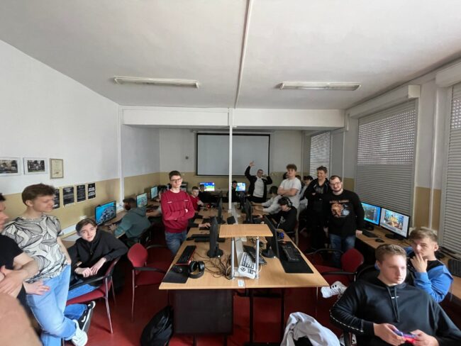 279774328_375511174591310_2686347773492789079_n