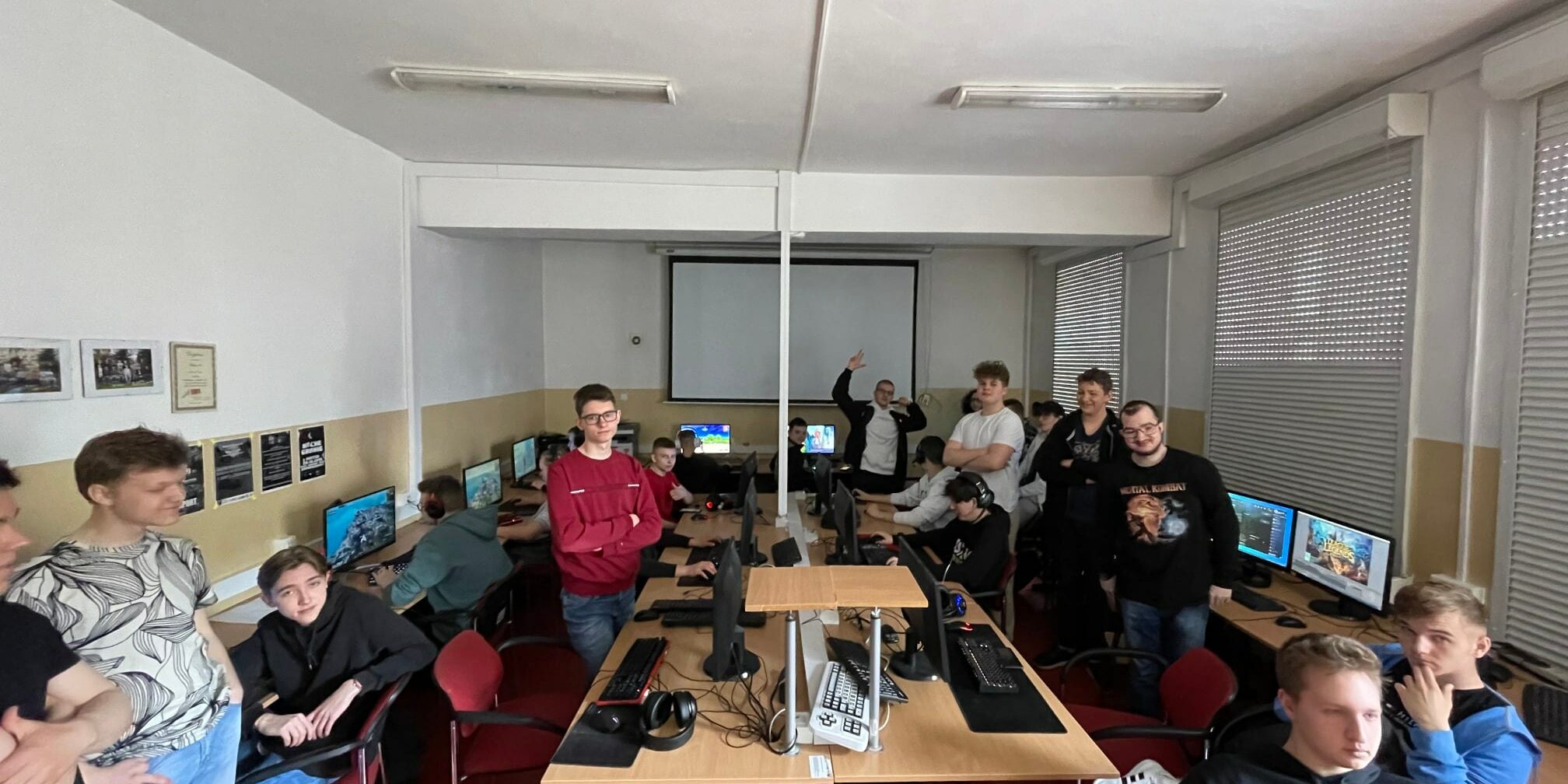 279774328_375511174591310_2686347773492789079_n